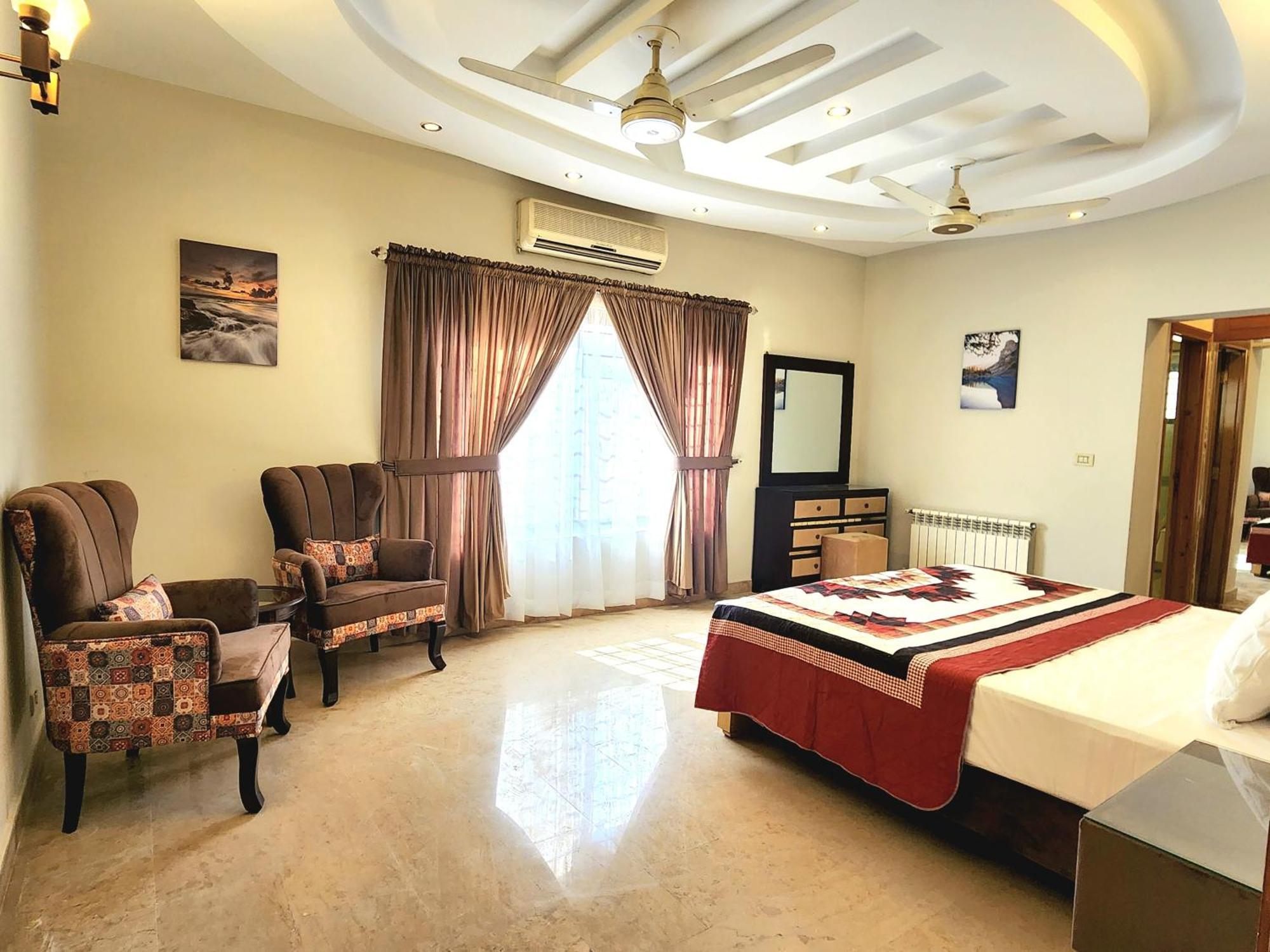 Luxurious Landing Apartments & Suites Bahria Town Ravalpindi Szoba fotó