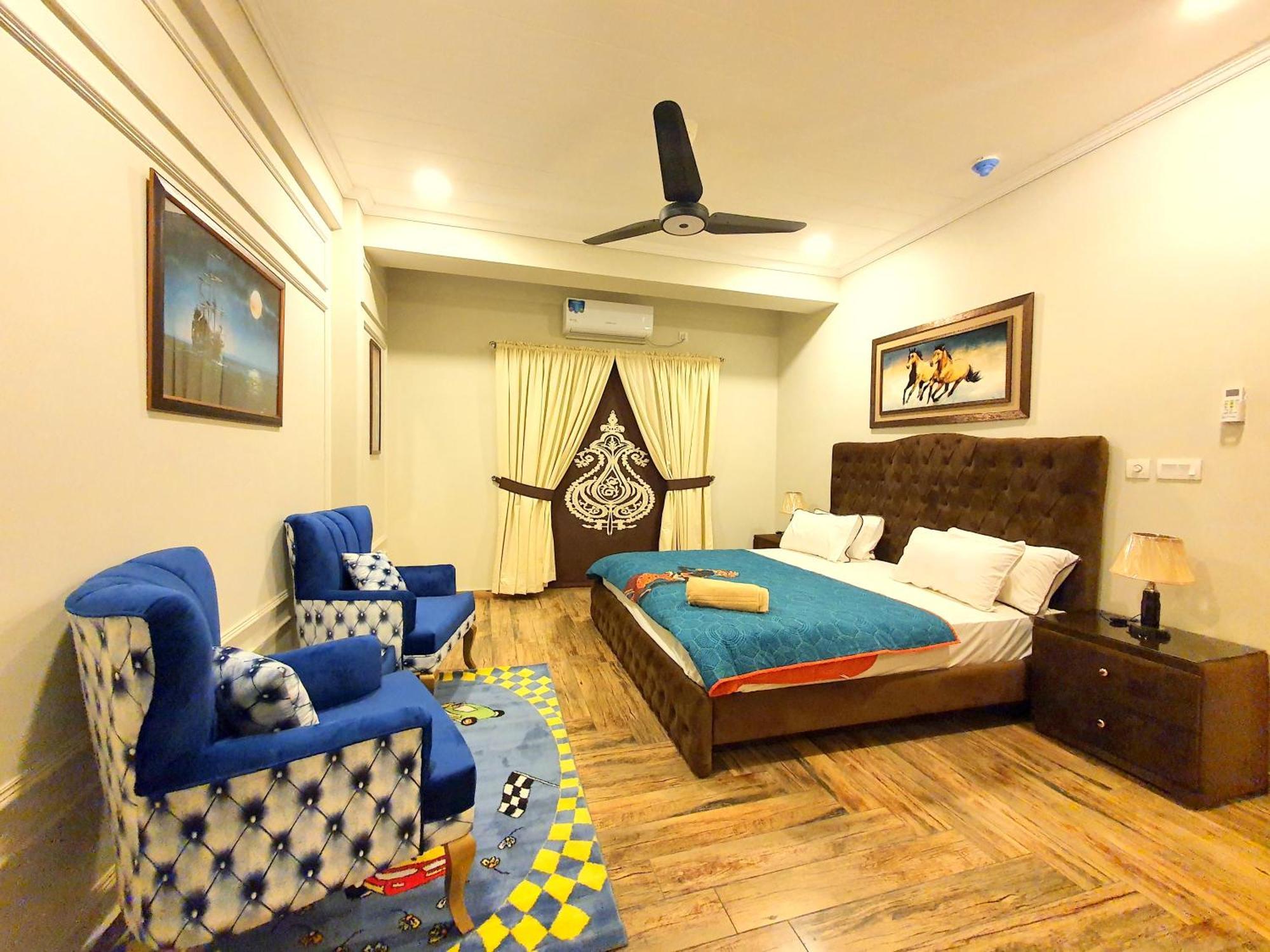 Luxurious Landing Apartments & Suites Bahria Town Ravalpindi Szoba fotó